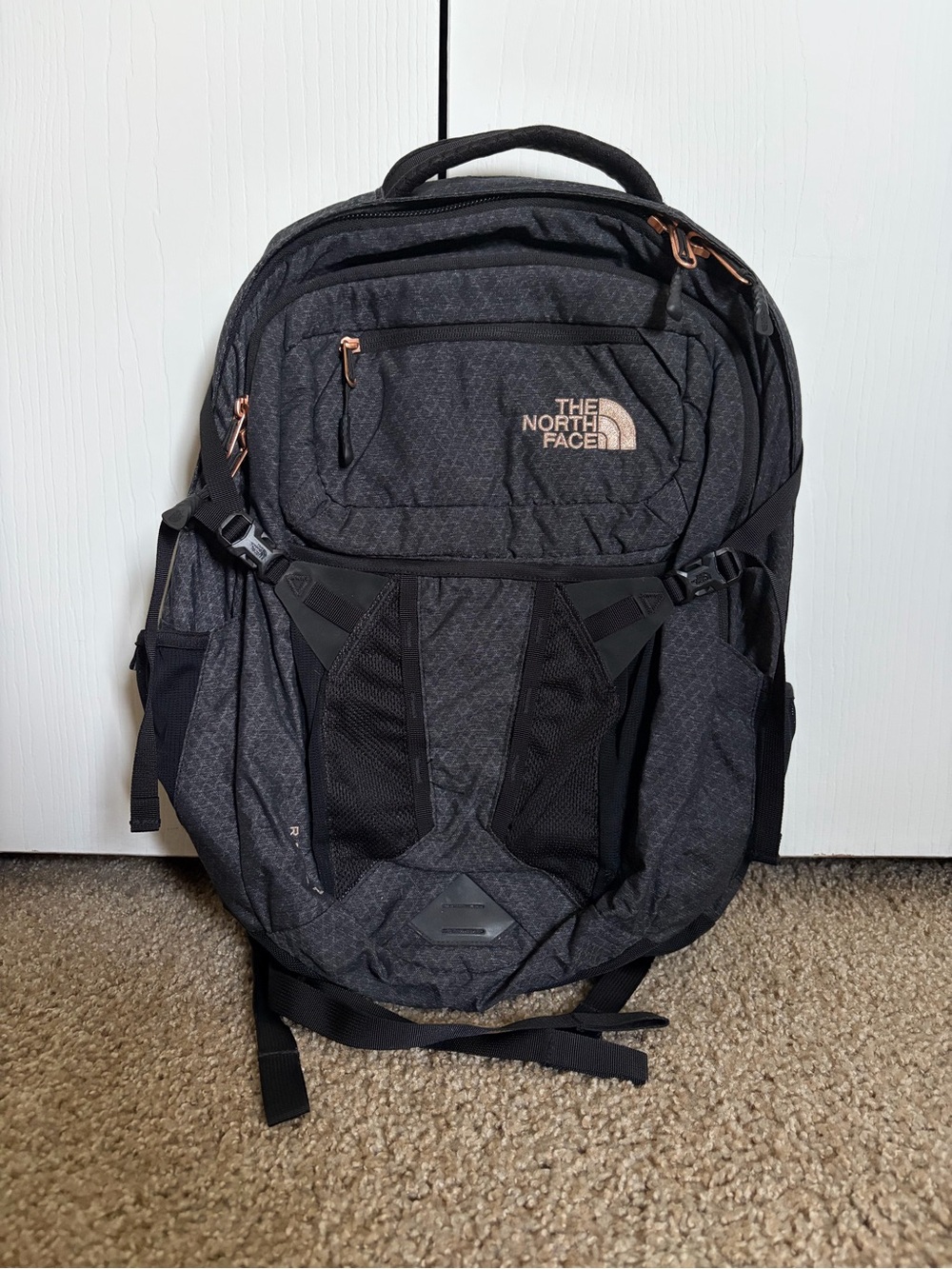 The North Face Women’s Recon Grey/Black Backpack with Rose Gold Accents 🎀